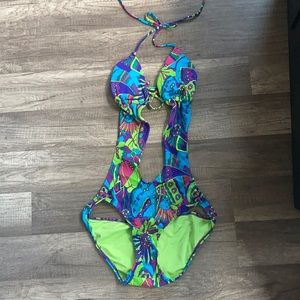 Victoria’s Secret one piece bathing suit size S US.